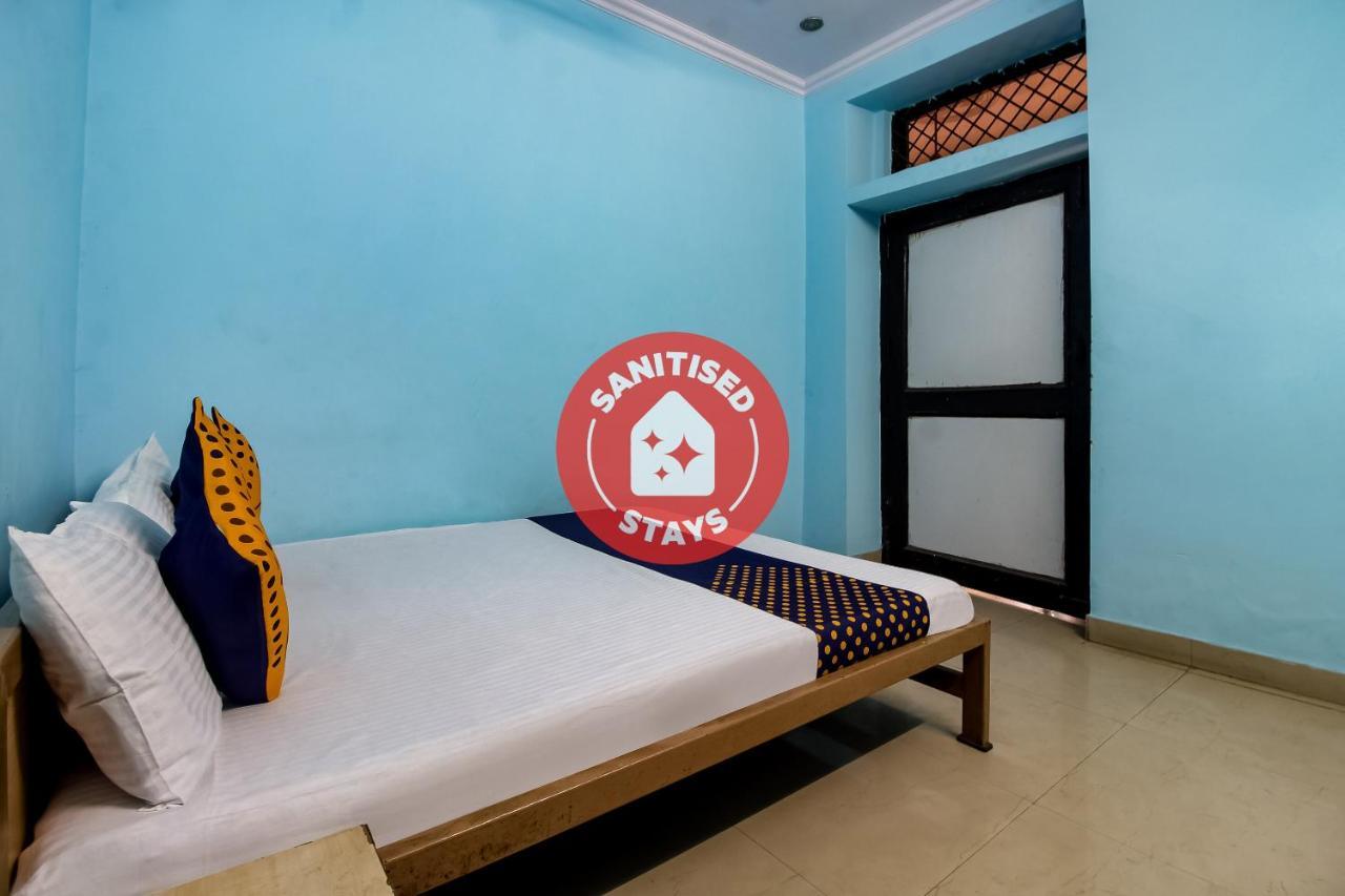 Spot On 40972 Hotel Gurubaksh Rāmpur Eksteriør billede