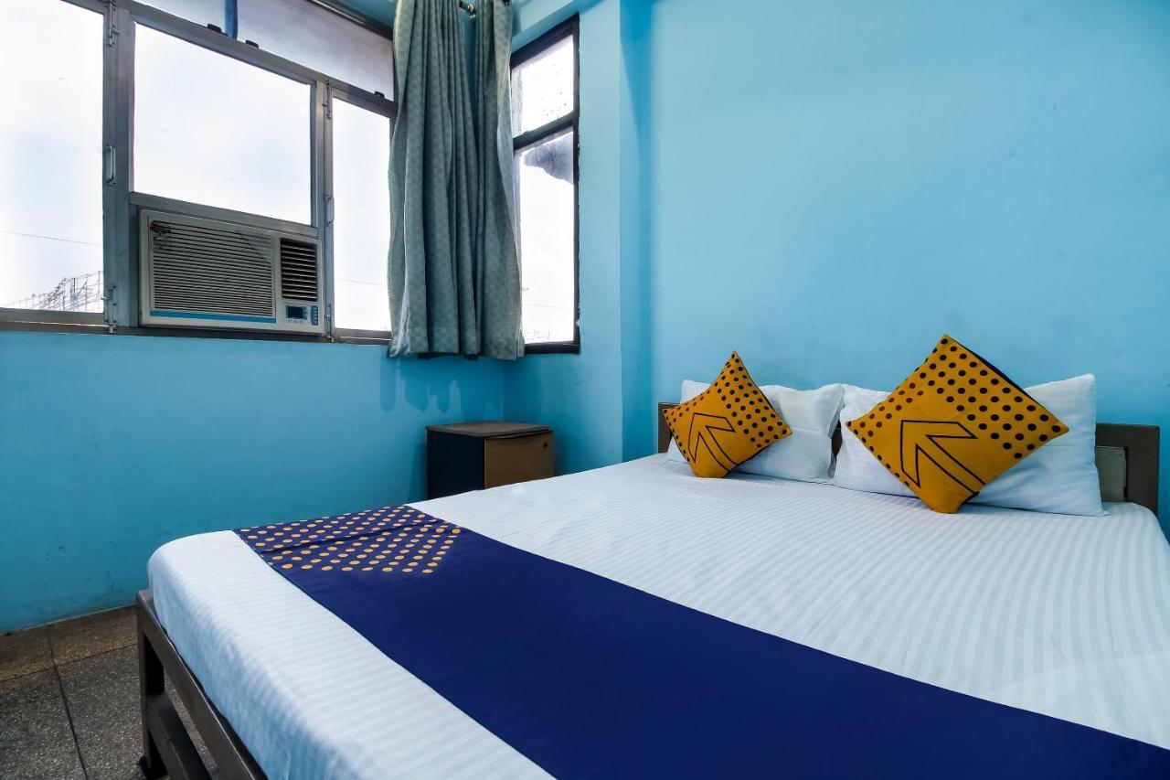 Spot On 40972 Hotel Gurubaksh Rāmpur Eksteriør billede