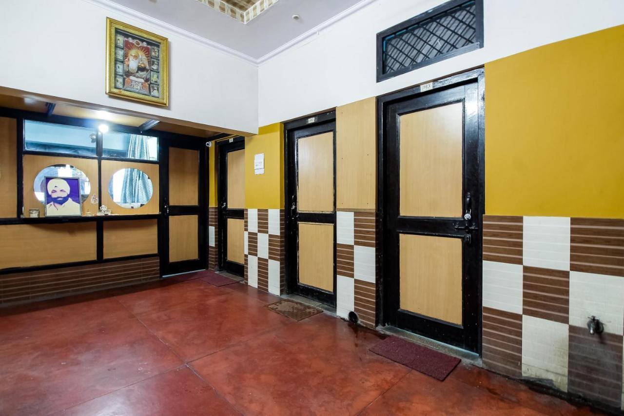 Spot On 40972 Hotel Gurubaksh Rāmpur Eksteriør billede