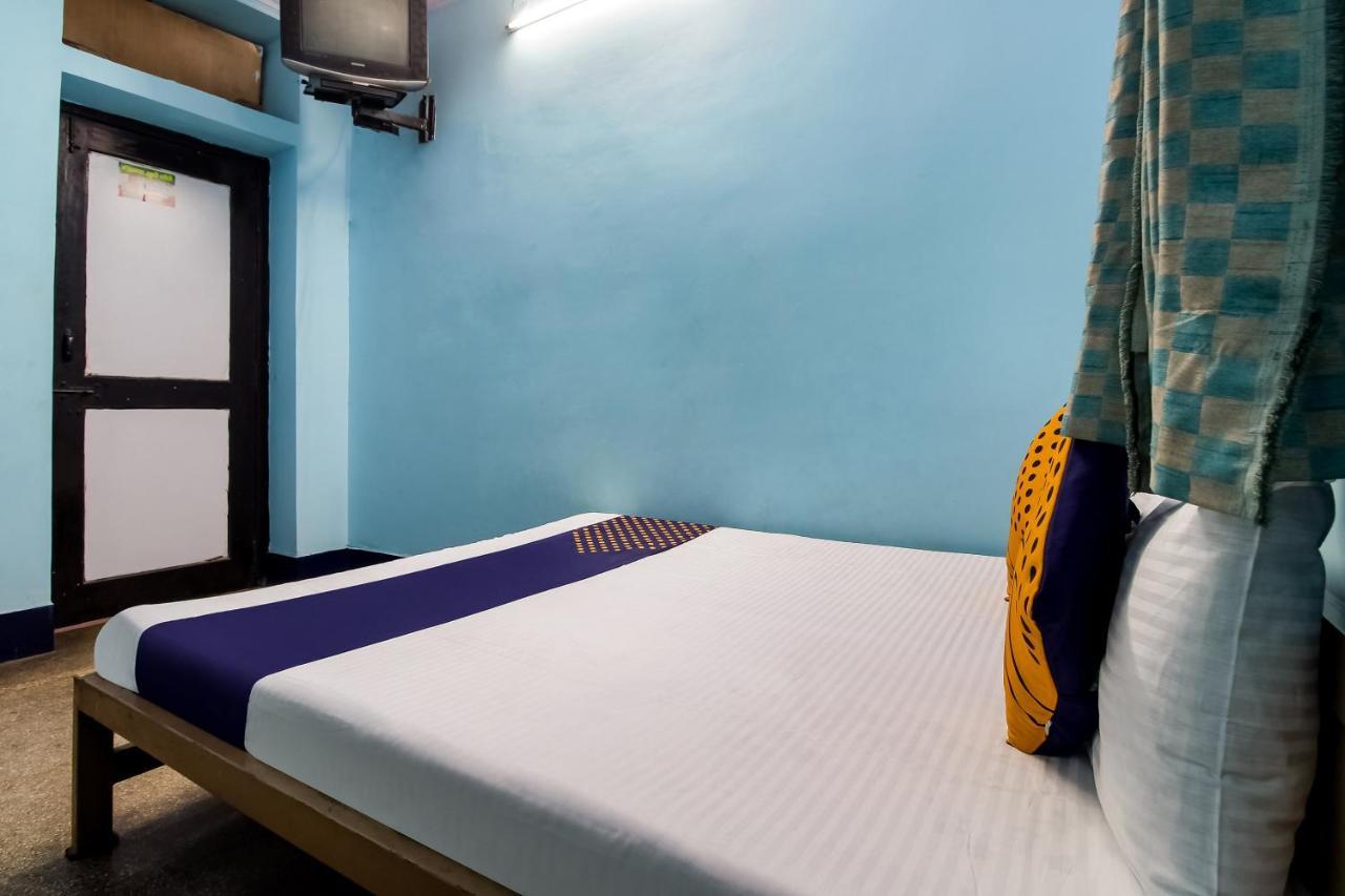 Spot On 40972 Hotel Gurubaksh Rāmpur Eksteriør billede