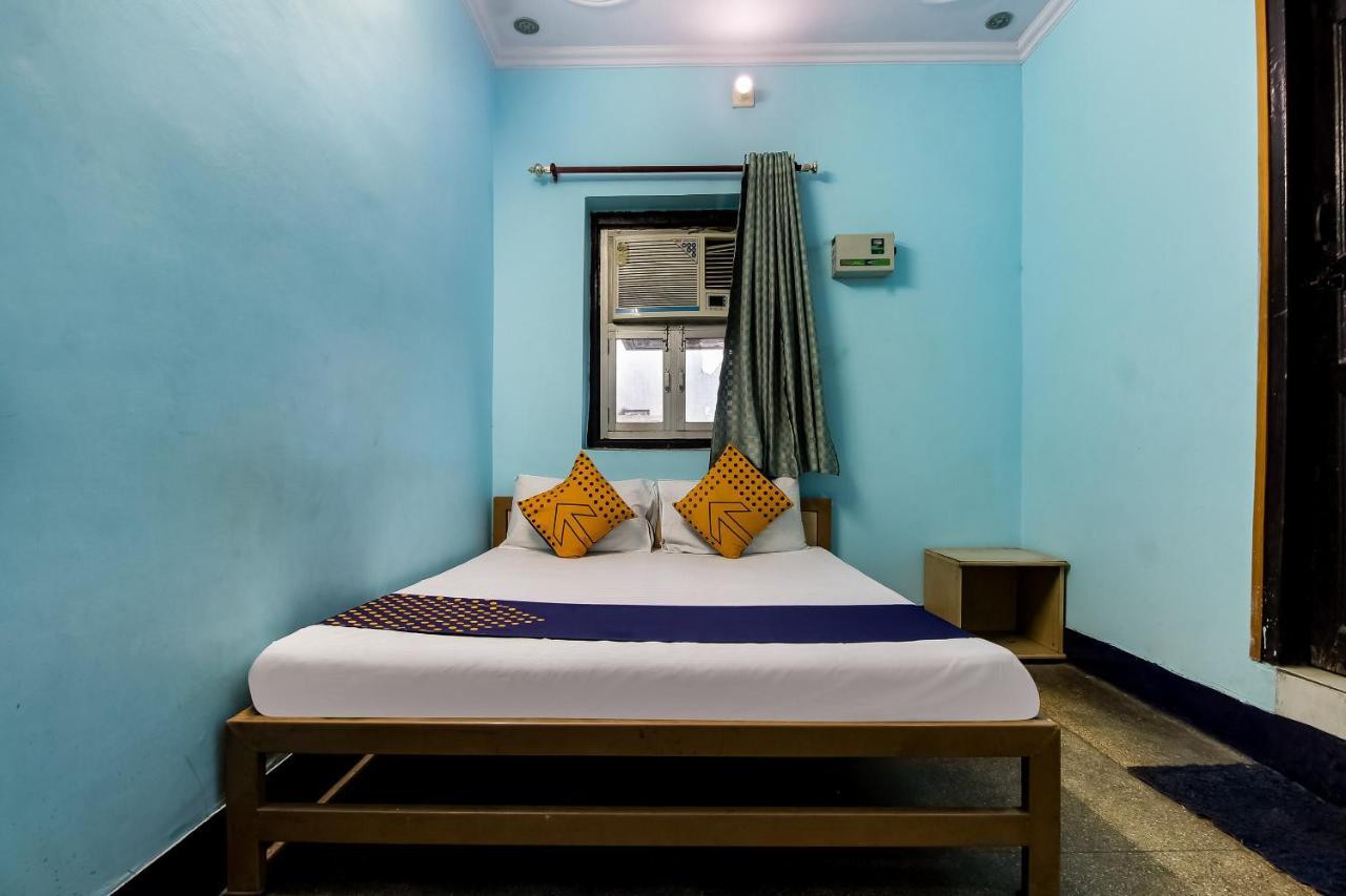 Spot On 40972 Hotel Gurubaksh Rāmpur Eksteriør billede